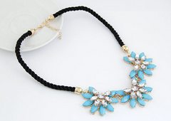 Link Chain Crystal Flower Necklace